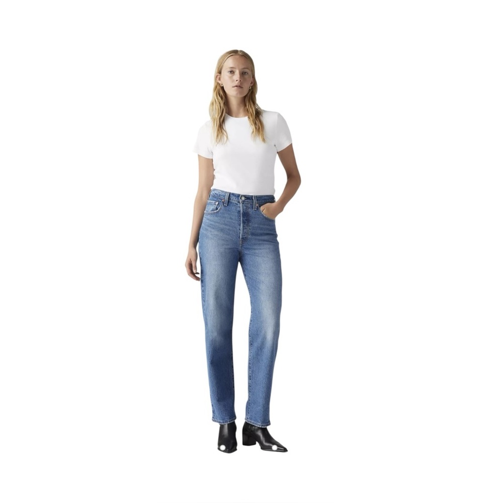 Levi’s Ribcage Straight Ankle Jeans